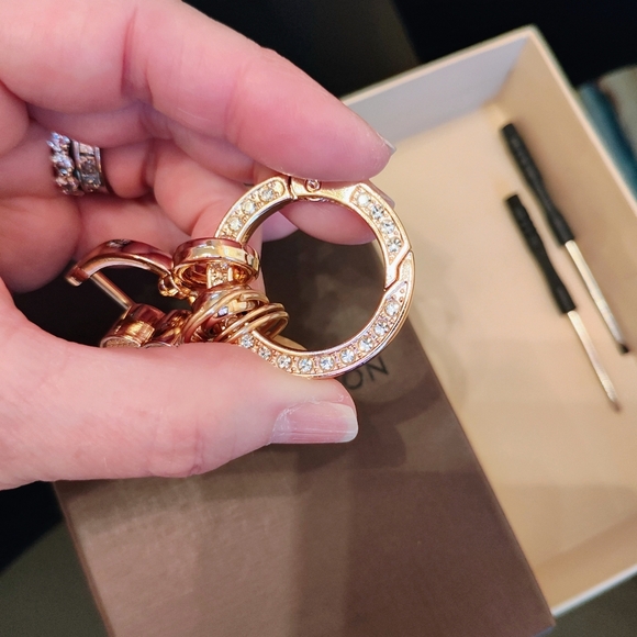 Authentic Louis Vuitton lock # 301 and LV drawer box With Unbranded Keychain - Picture 4 of 15